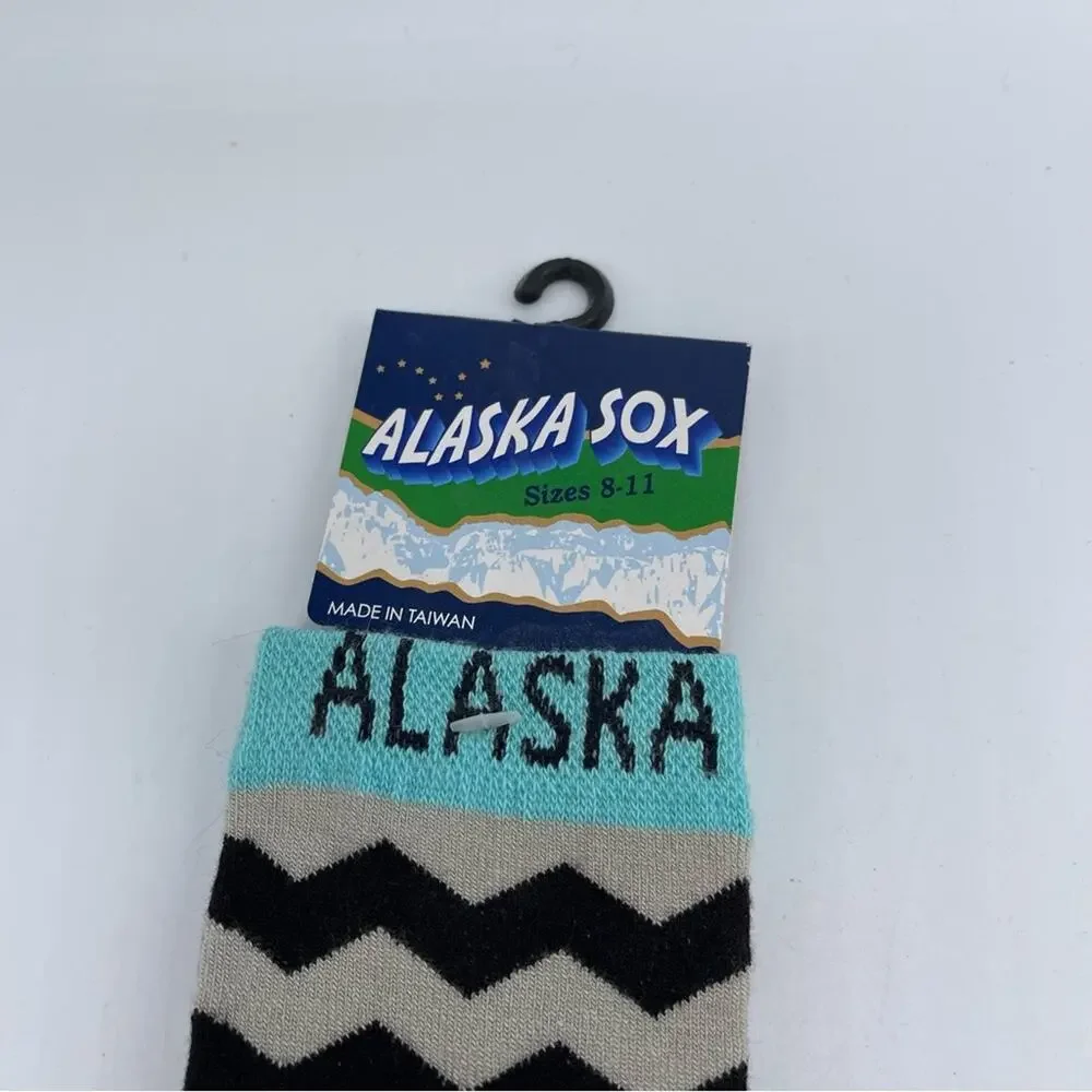 NWT Alaska Chevron and Moose Socks. Size 8-11 Women